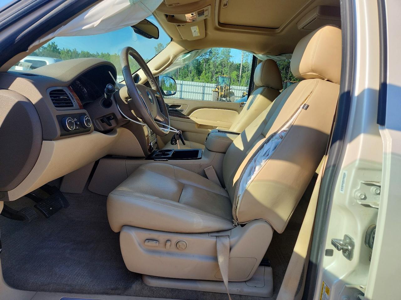 CHEVROLET TAHOE