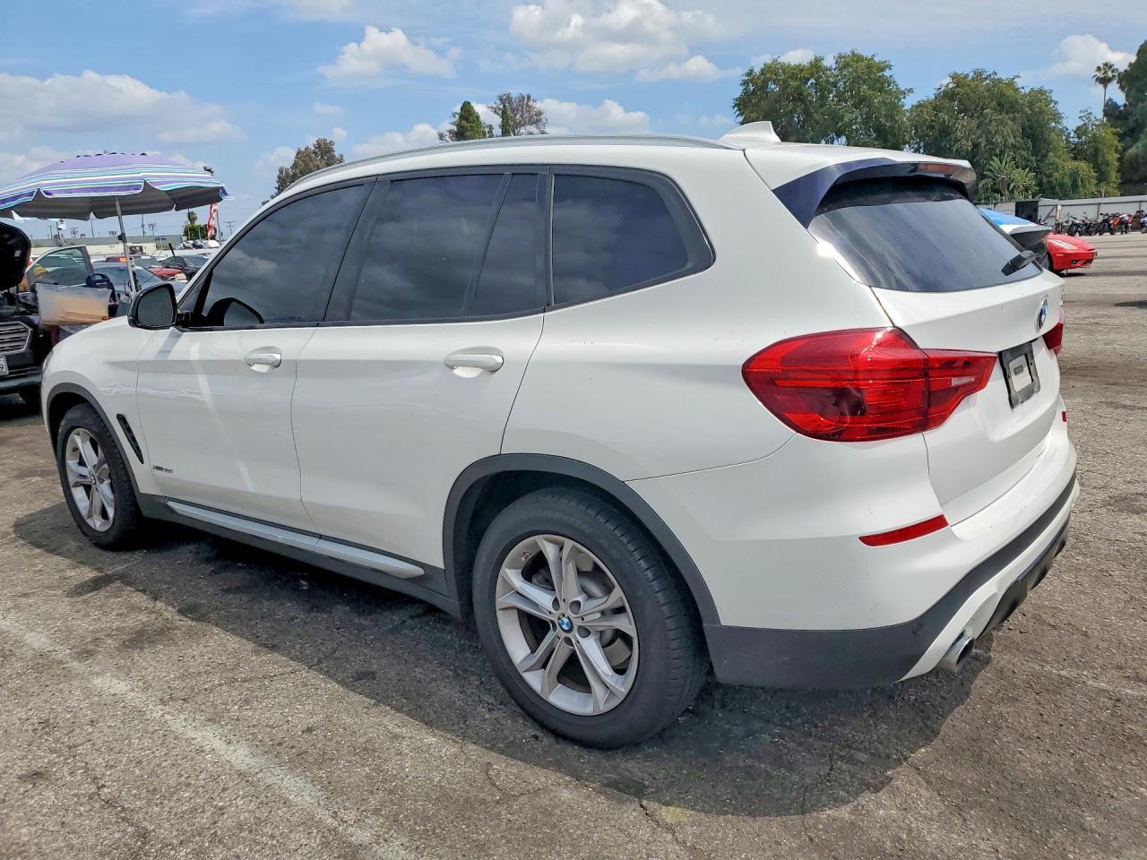 2018 BMW X3 — фото 2