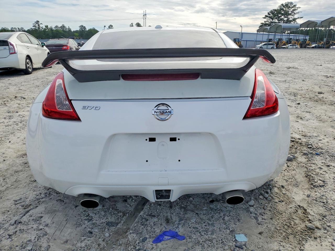NISSAN 370Z