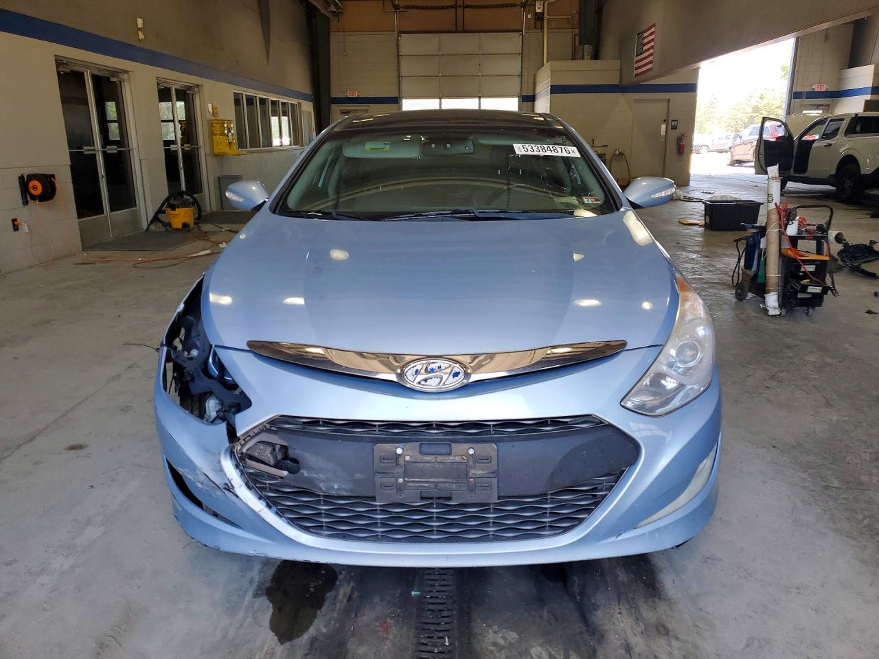 HYUNDAI SONATA HYBRID