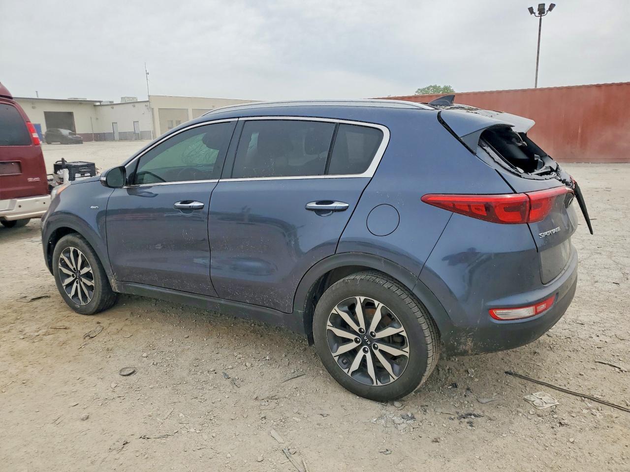 2017 KIA SPORTAGE — фото 2