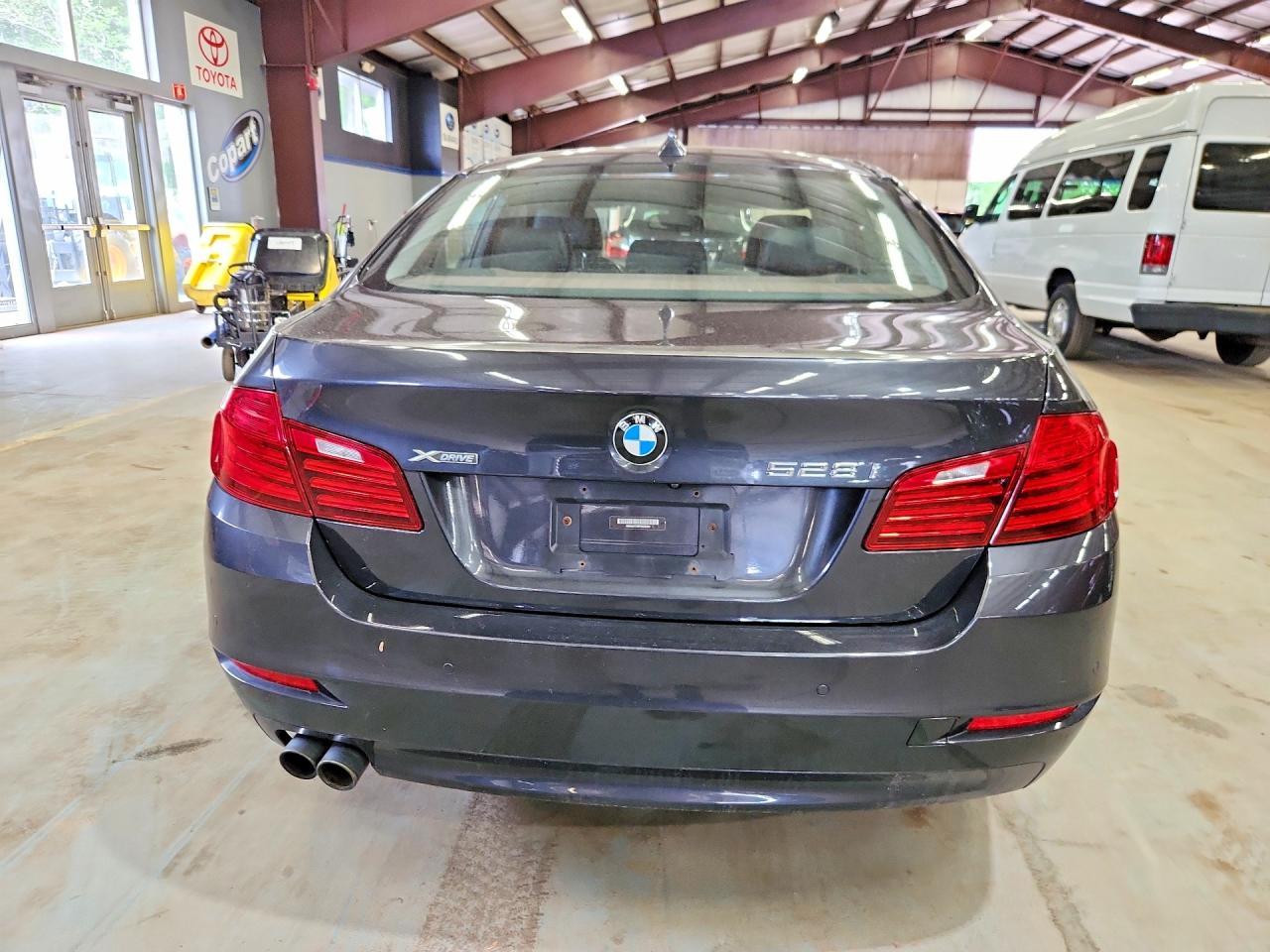 2015 BMW 5 SERIES — фото 6