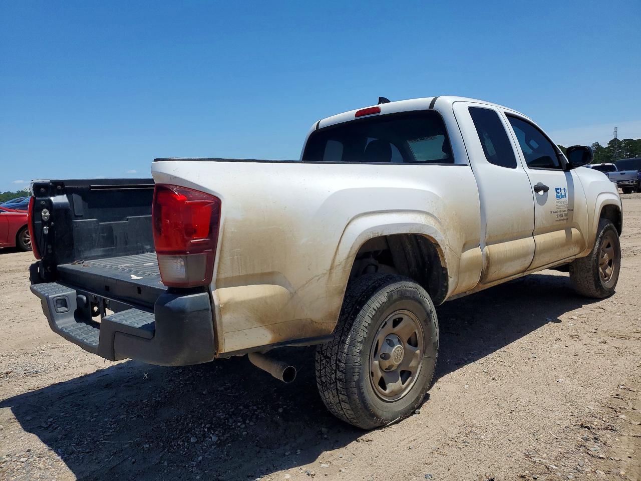 TOYOTA TACOMA
