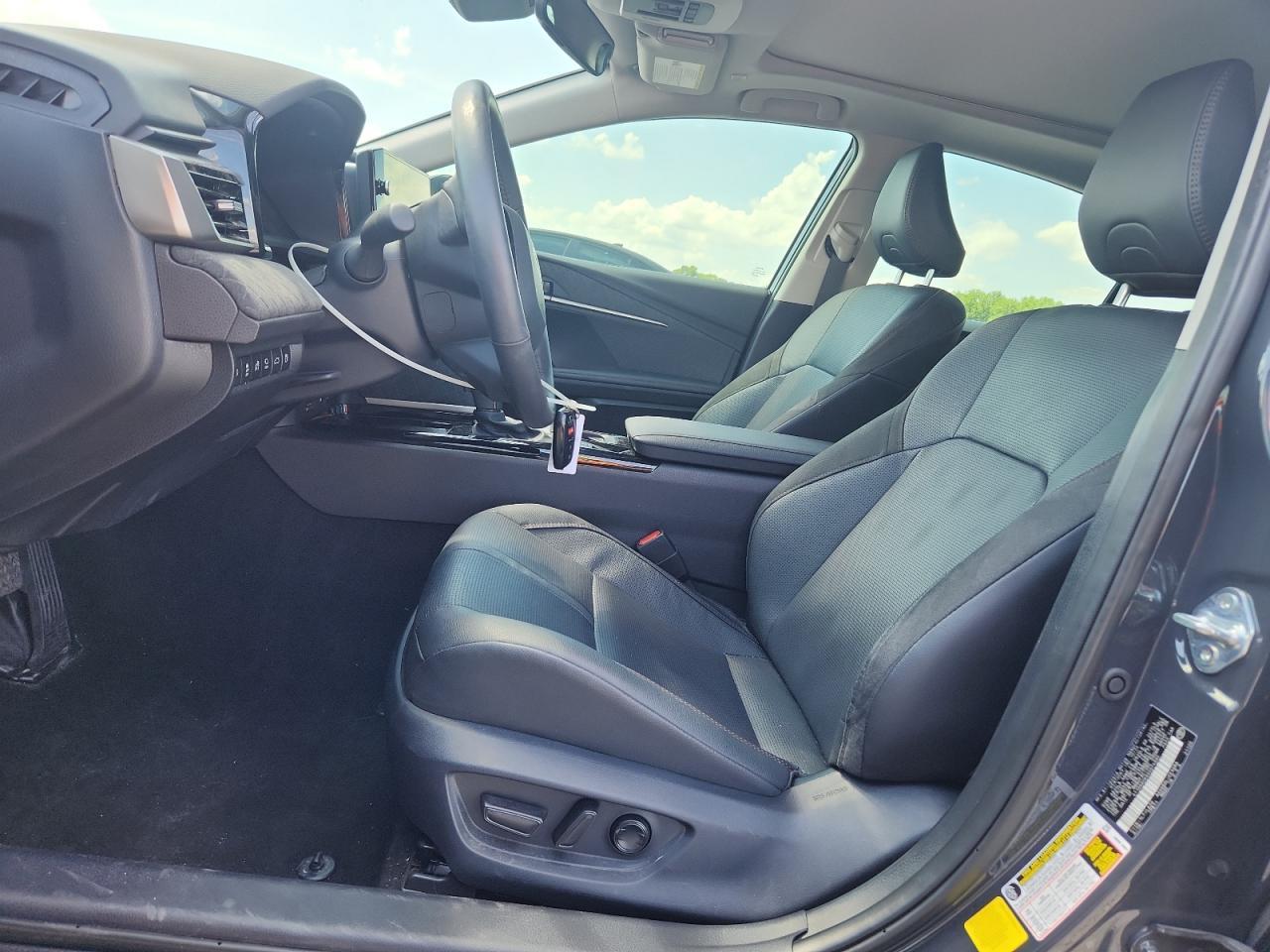 2025 TOYOTA CAMRY HYBRID — фото 7