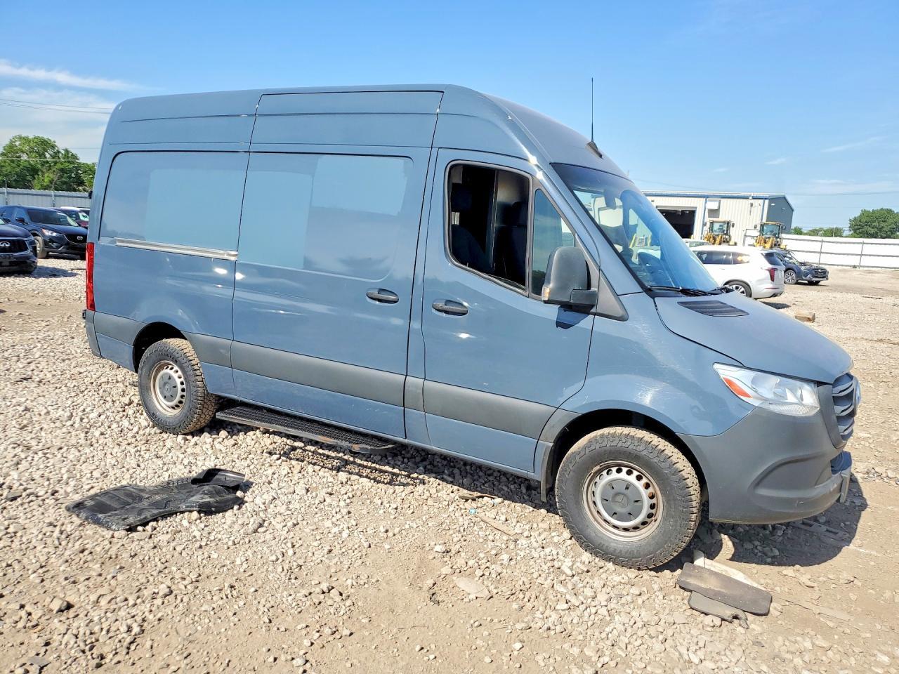 MERCEDES-BENZ SPRINTER