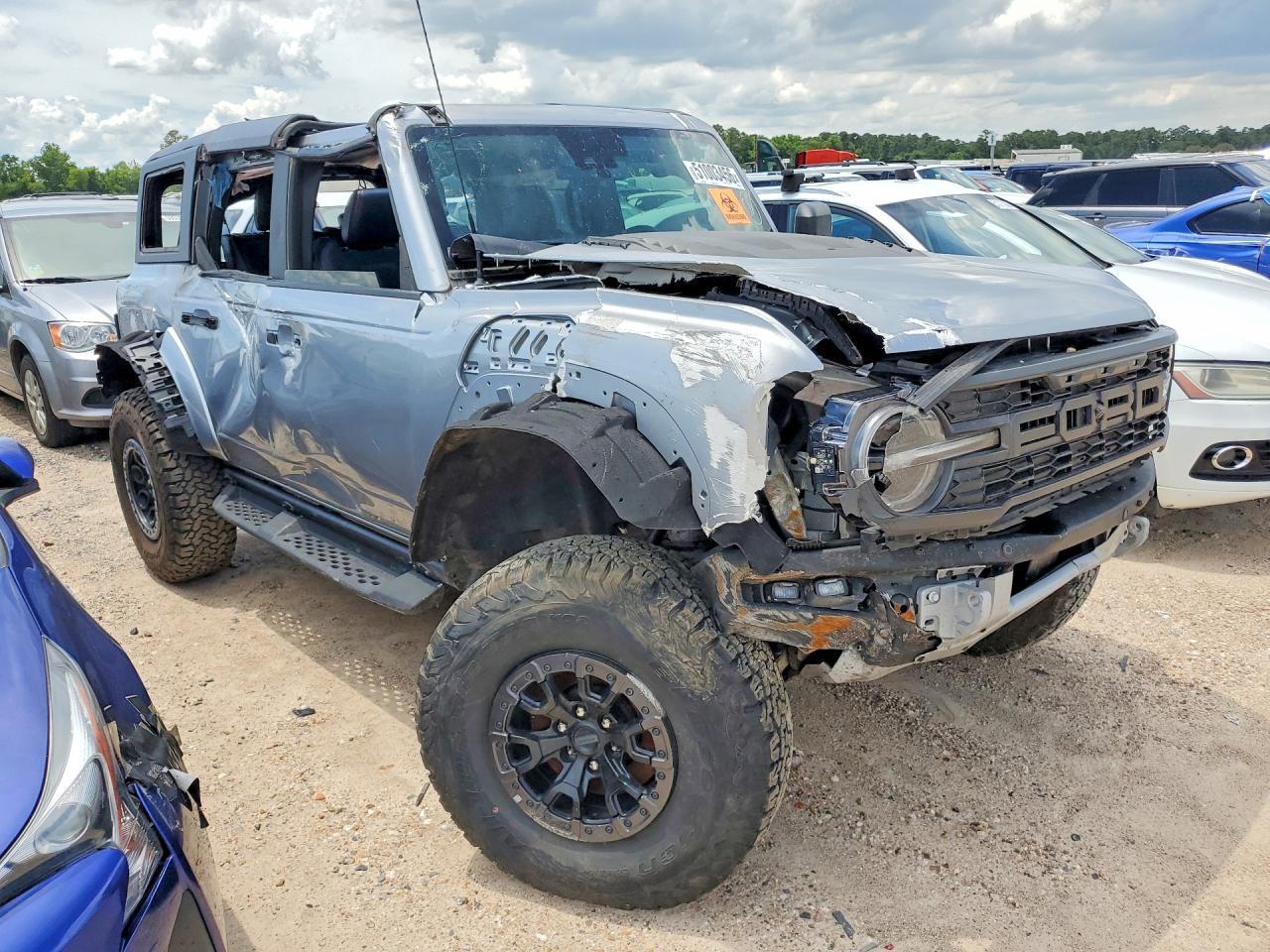 FORD BRONCO