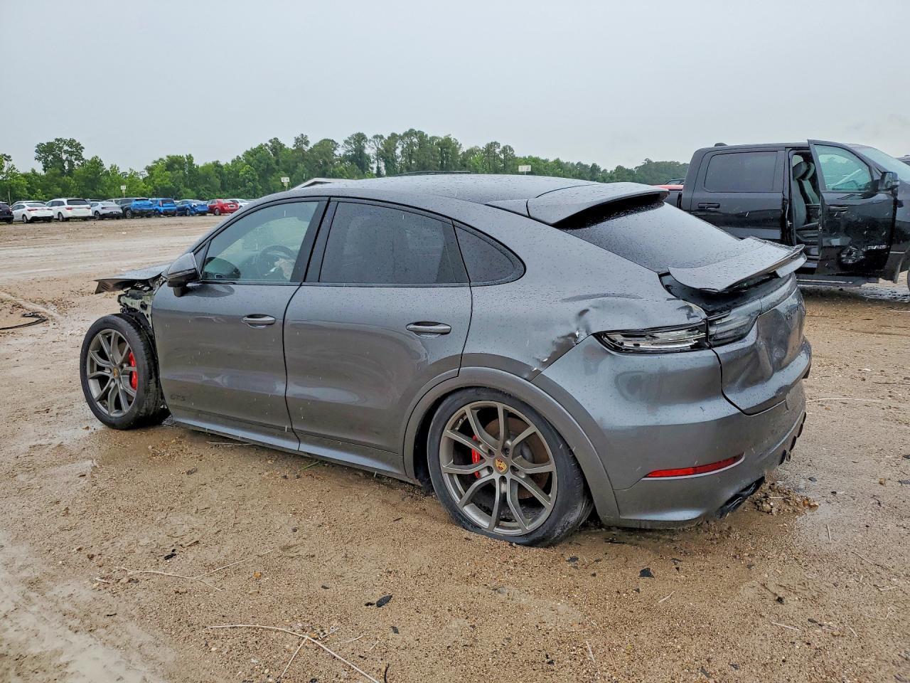 PORSCHE CAYENNE COUPE