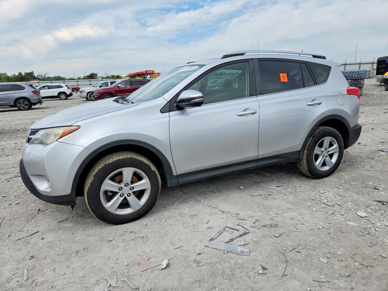 2014 TOYOTA RAV4 — фото 1