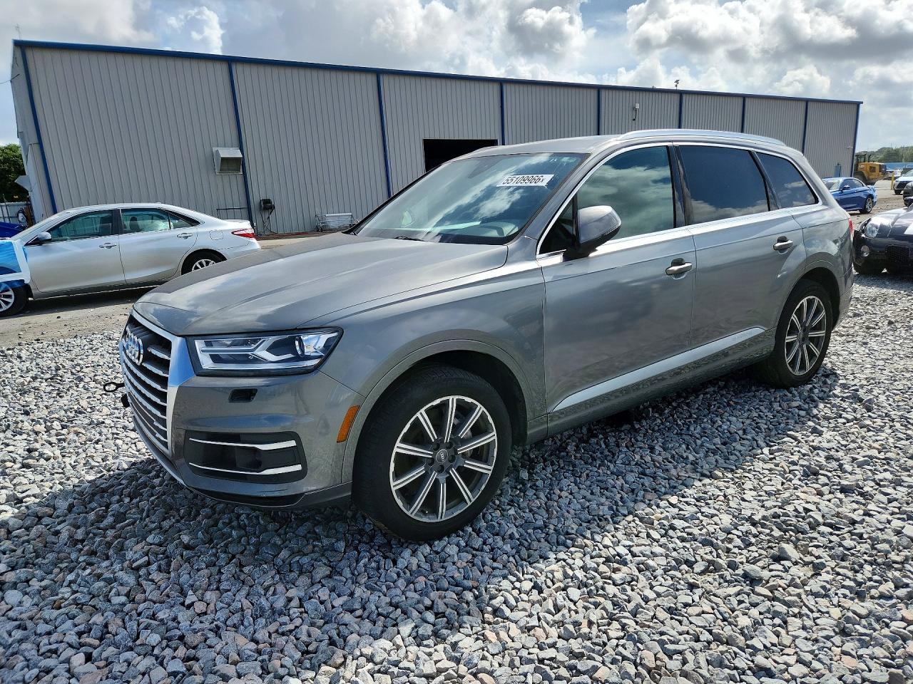 2017 AUDI Q7 — фото 1