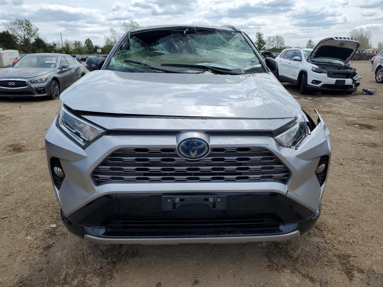 2020 TOYOTA RAV4 HYBRID — фото 5