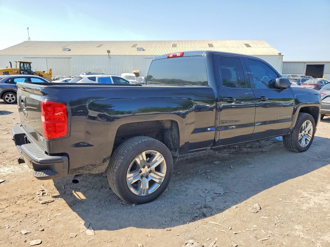 2019 CHEVROLET SILVERADO 1500 — фото 3