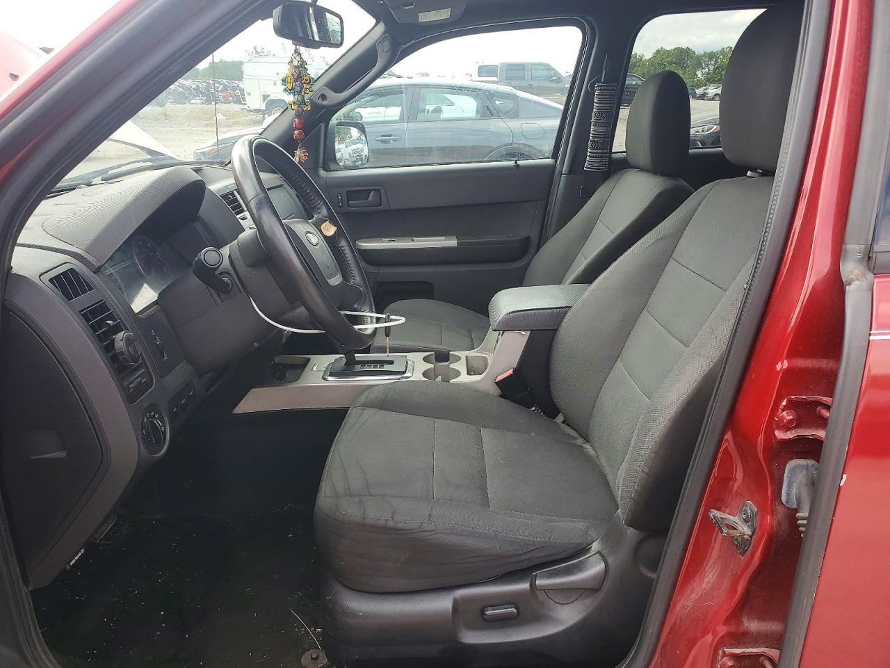 FORD ESCAPE