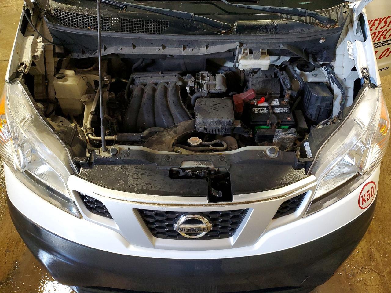 NISSAN NV200