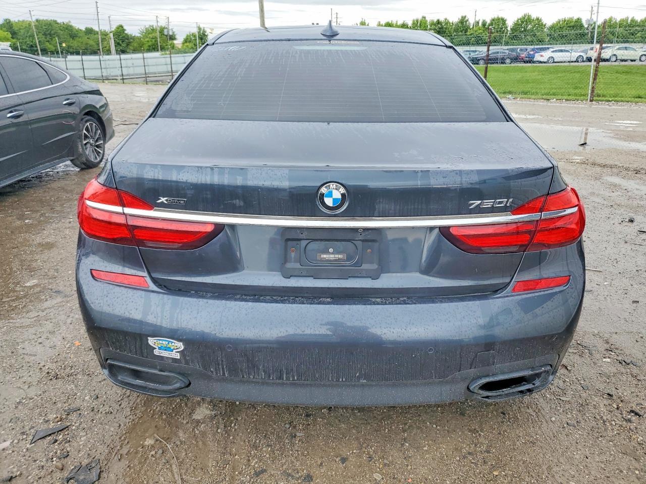 BMW 7 SERIES