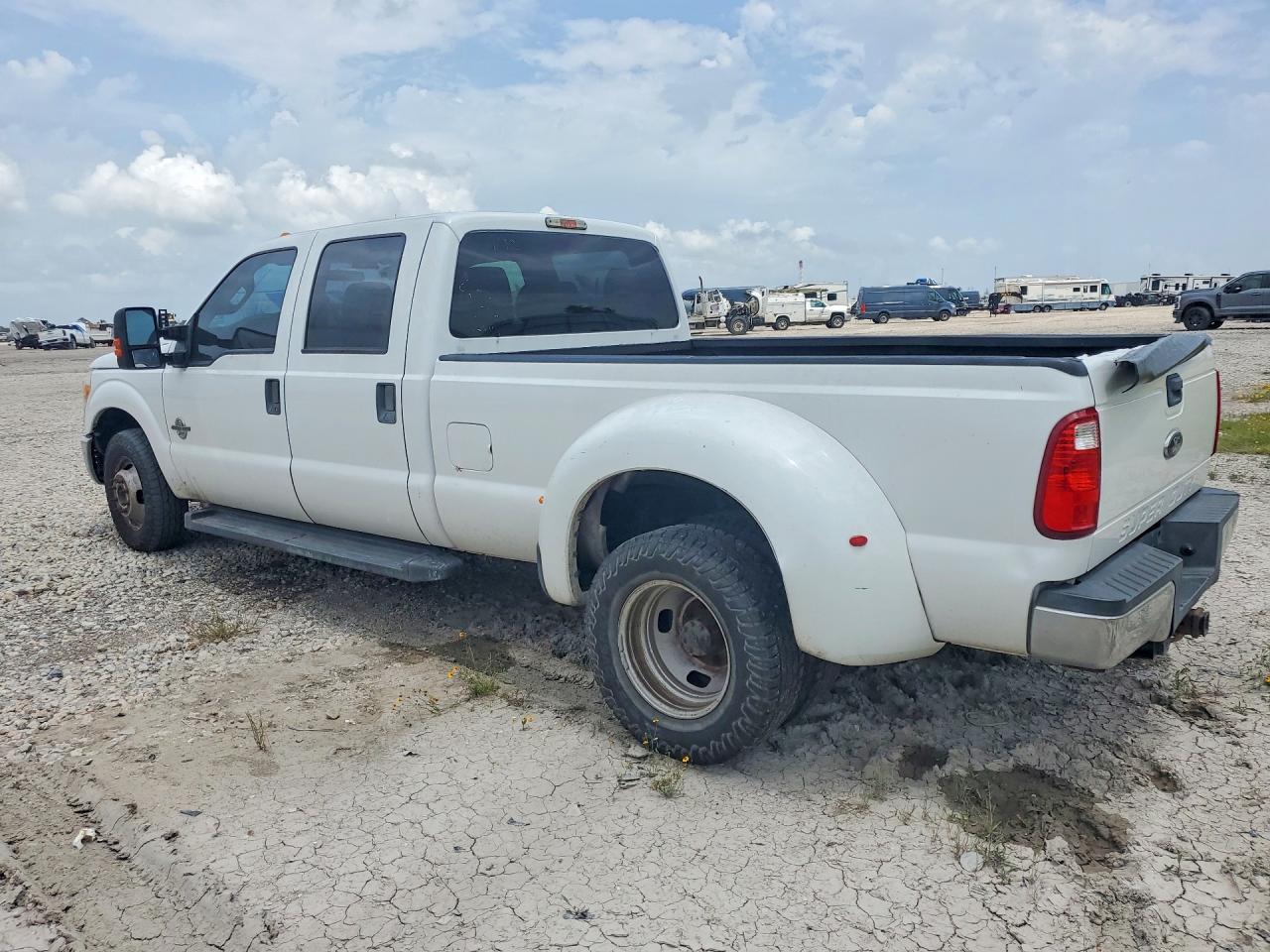 2016 FORD F-350 — фото 2
