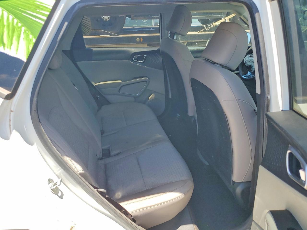 2021 KIA SOUL — фото 10