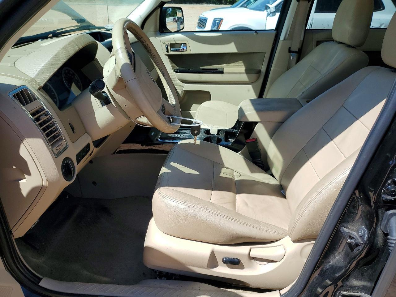FORD ESCAPE