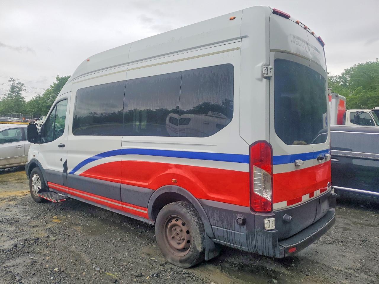 FORD TRANSIT