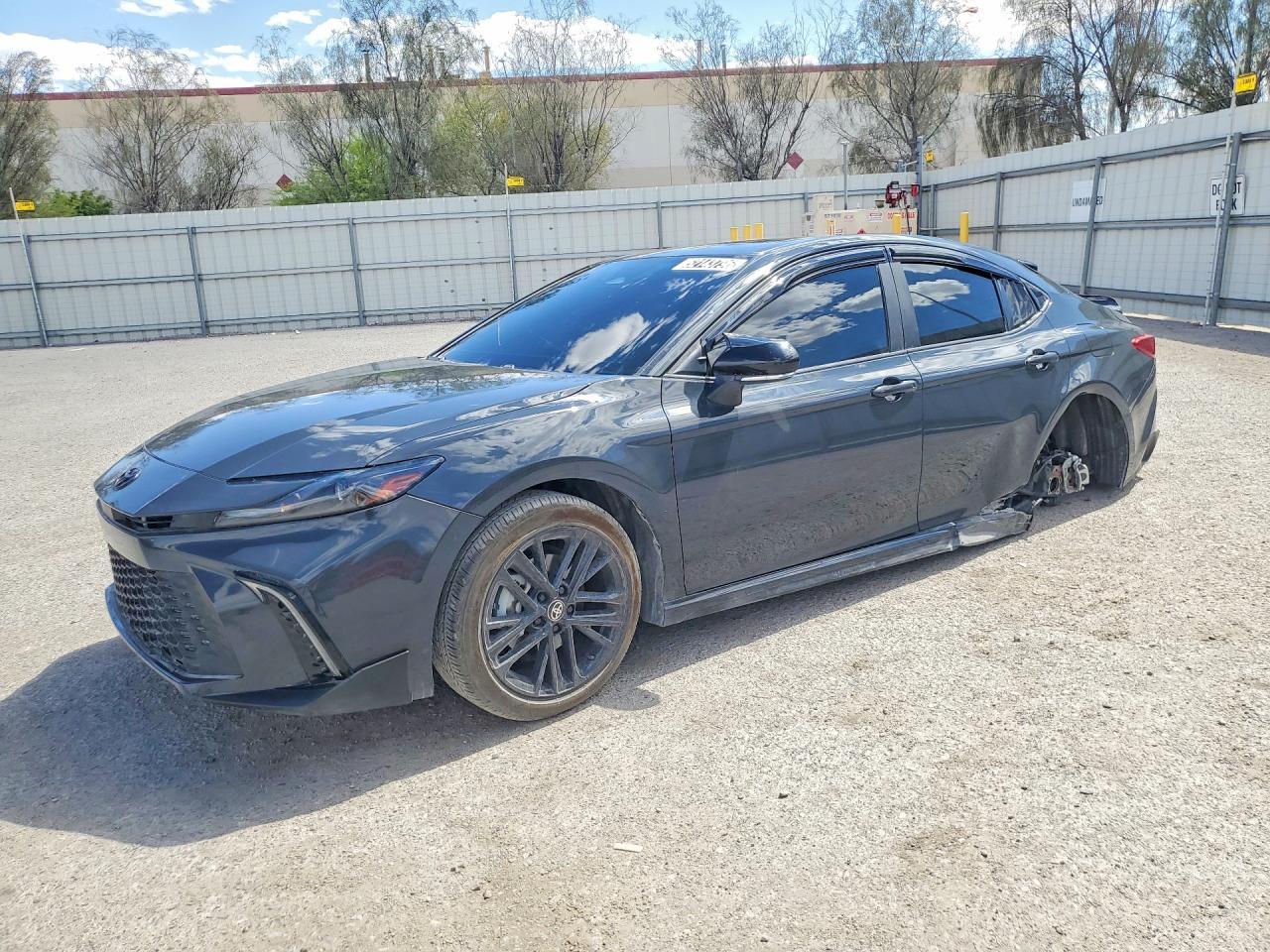 2025 TOYOTA CAMRY HYBRID — фото 1