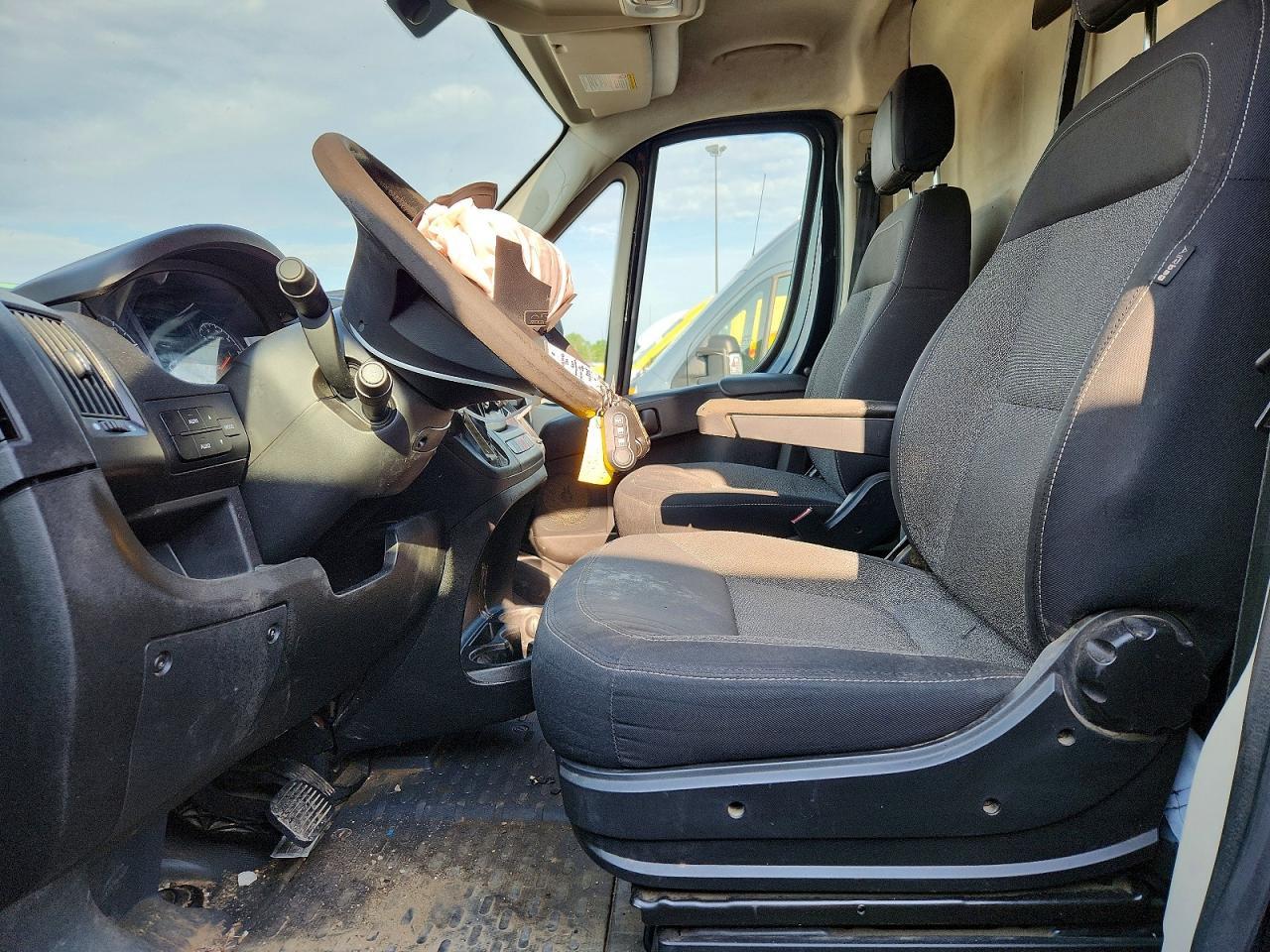 2019 RAM PROMASTER 2500 — фото 7
