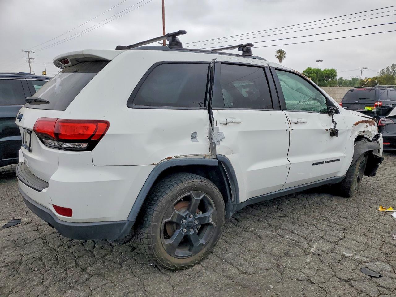 2019 JEEP GRAND CHEROKEE — фото 3
