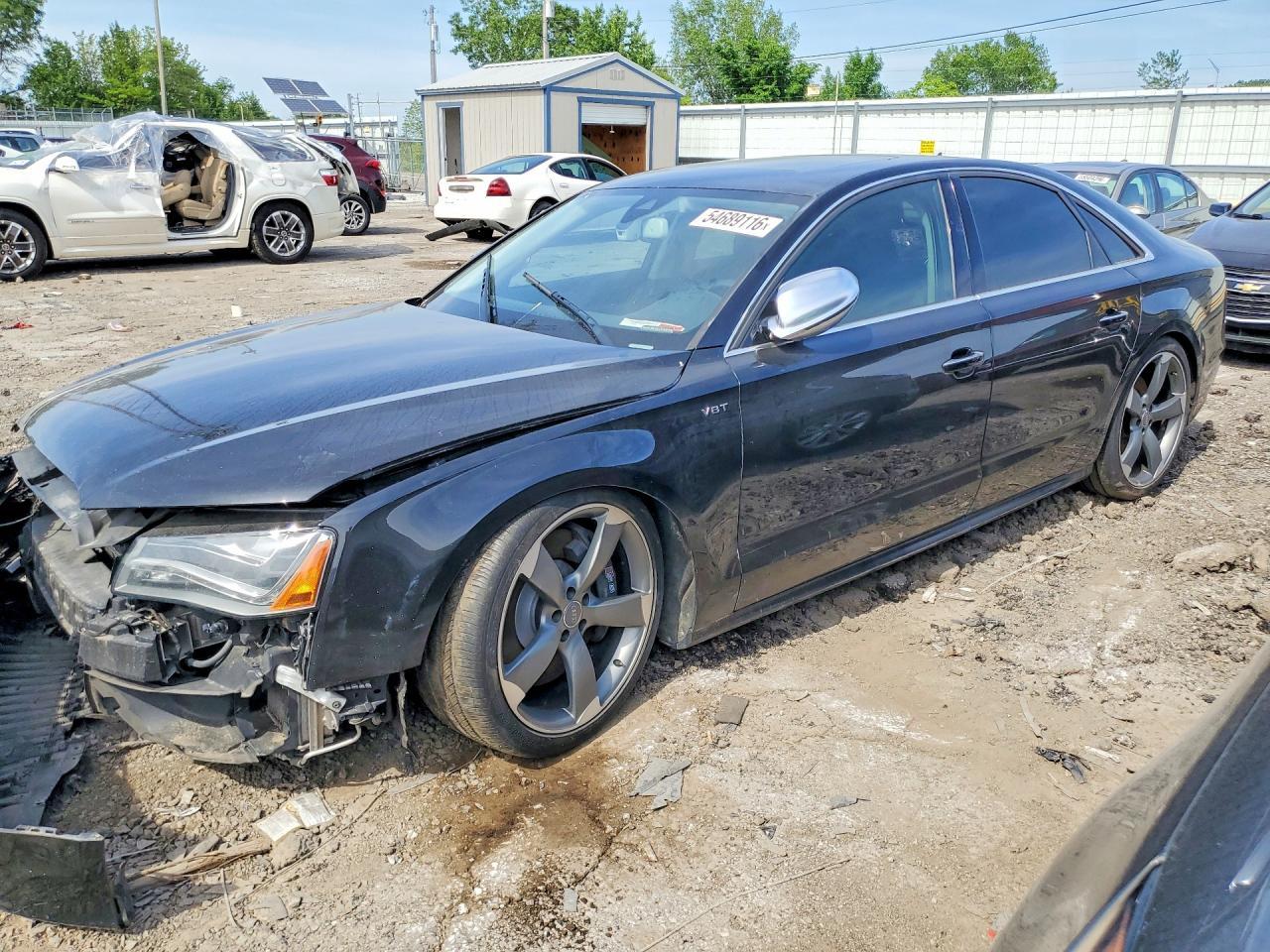 2014 AUDI S8 — фото 1
