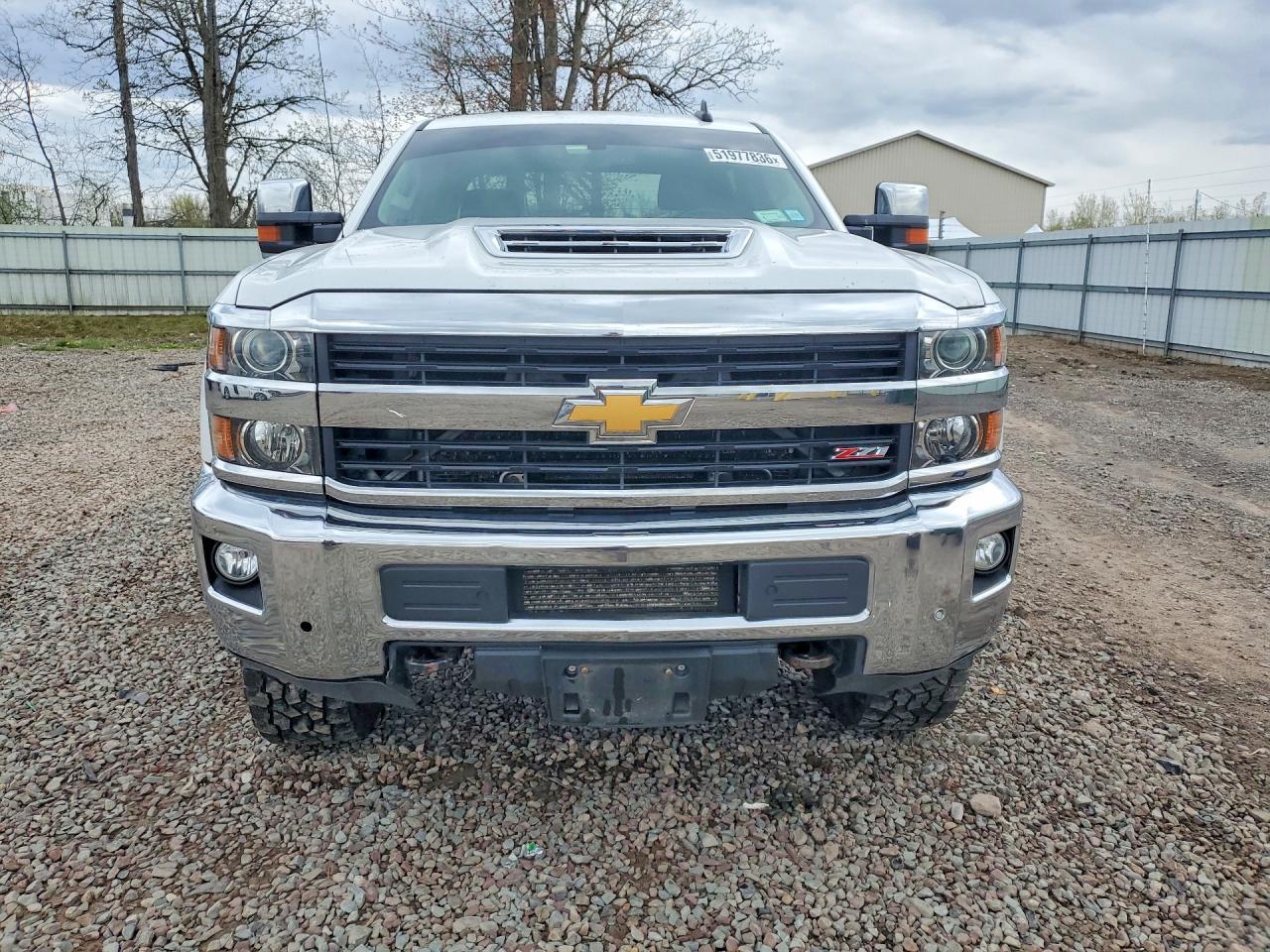 2017 CHEVROLET SILVERADO 3500 — фото 5