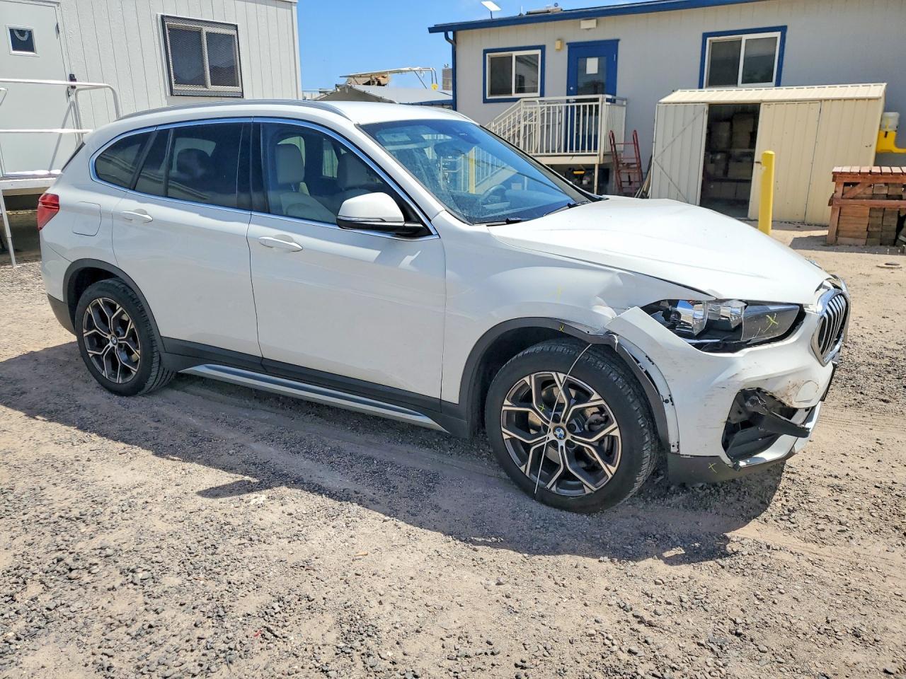 2020 BMW X1 — фото 4