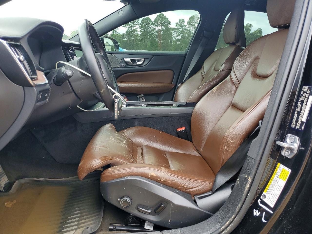 2022 VOLVO S60 — фото 7
