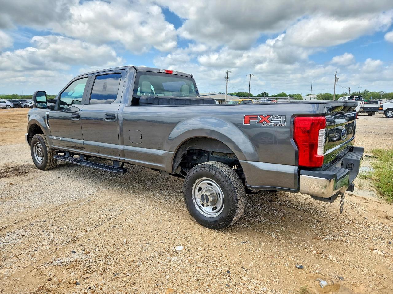 2019 FORD F-350 — фото 2