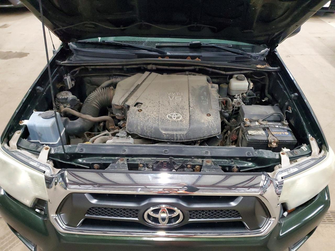 TOYOTA TACOMA