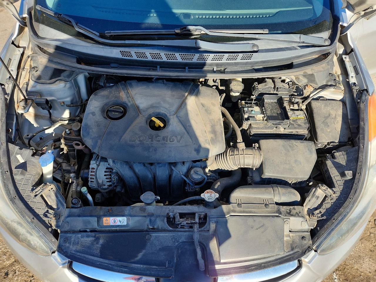 HYUNDAI ELANTRA