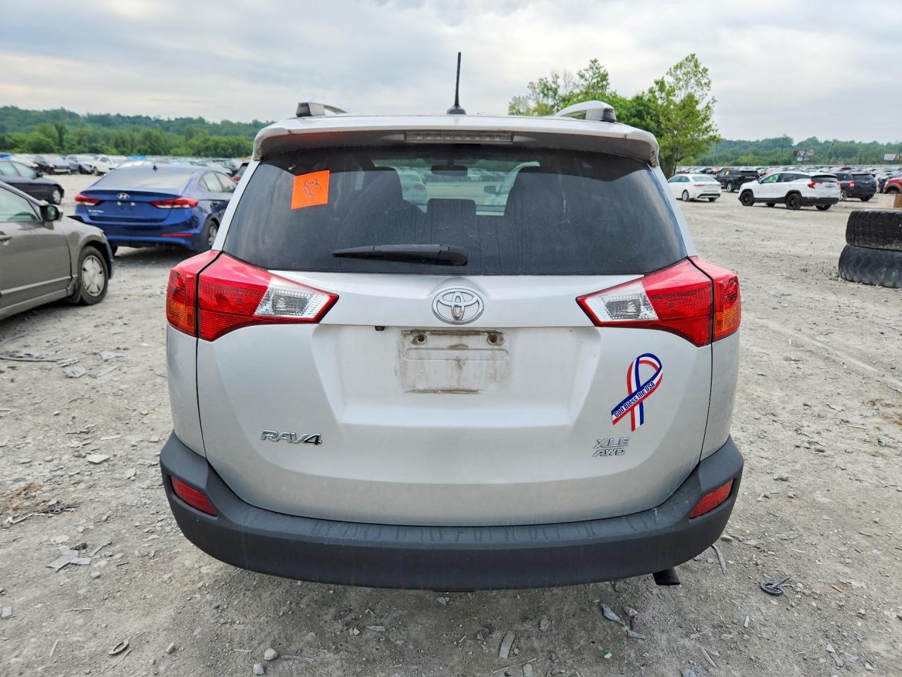 2014 TOYOTA RAV4 — фото 6