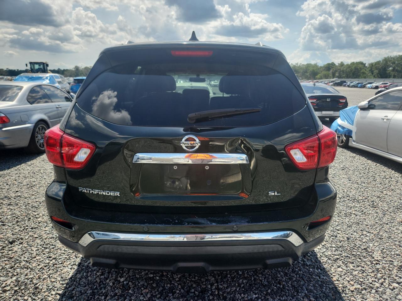NISSAN PATHFINDER