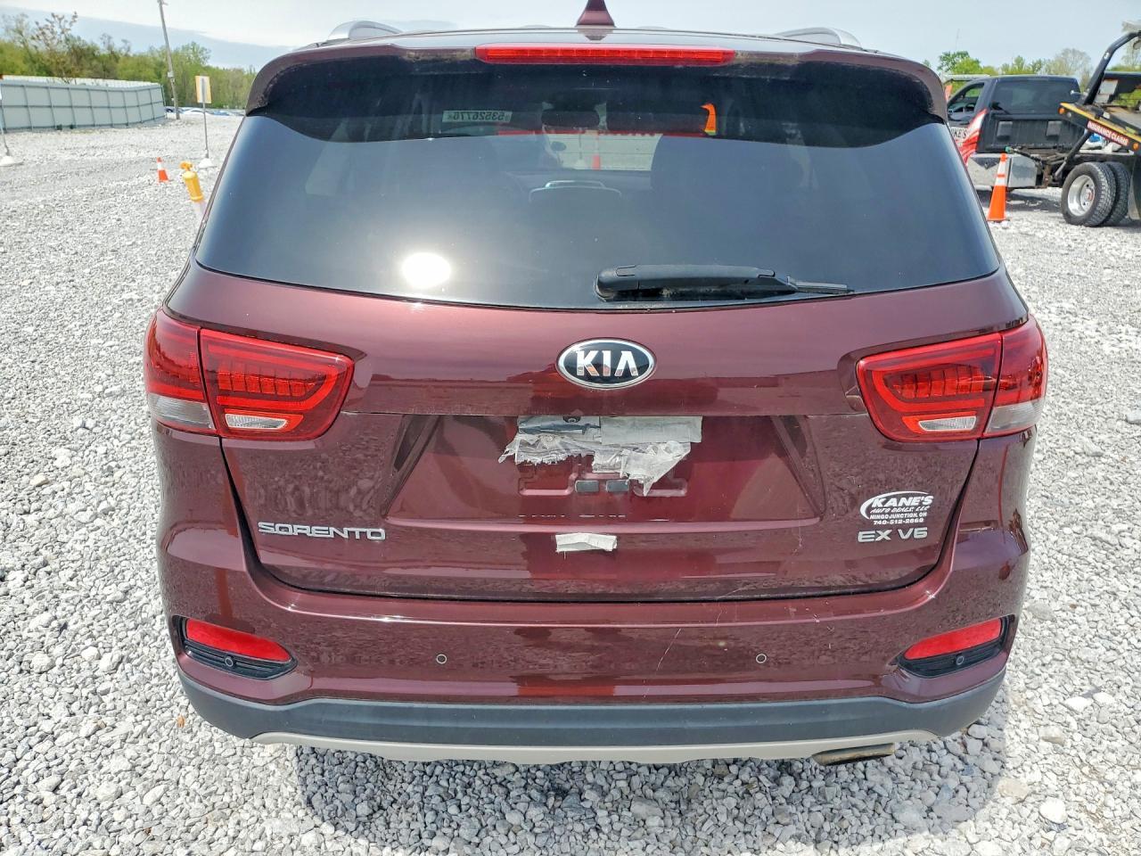 KIA SORENTO
