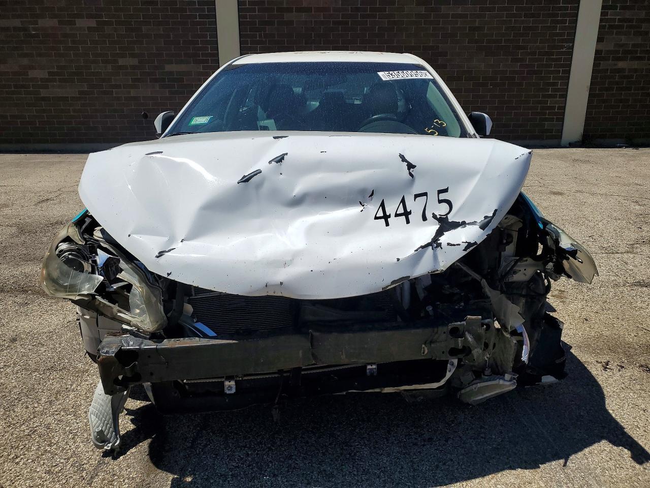 2016 TOYOTA CAMRY HYBRID — фото 5