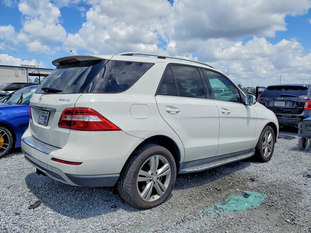 MERCEDES-BENZ M-CLASS