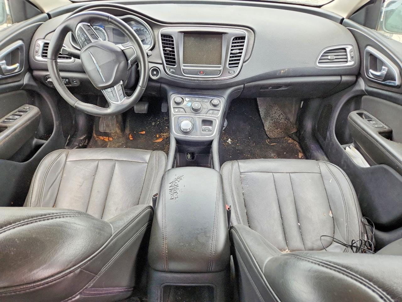 CHRYSLER 200