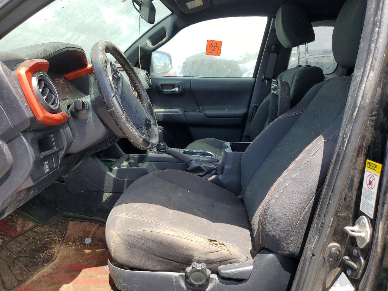 TOYOTA TACOMA