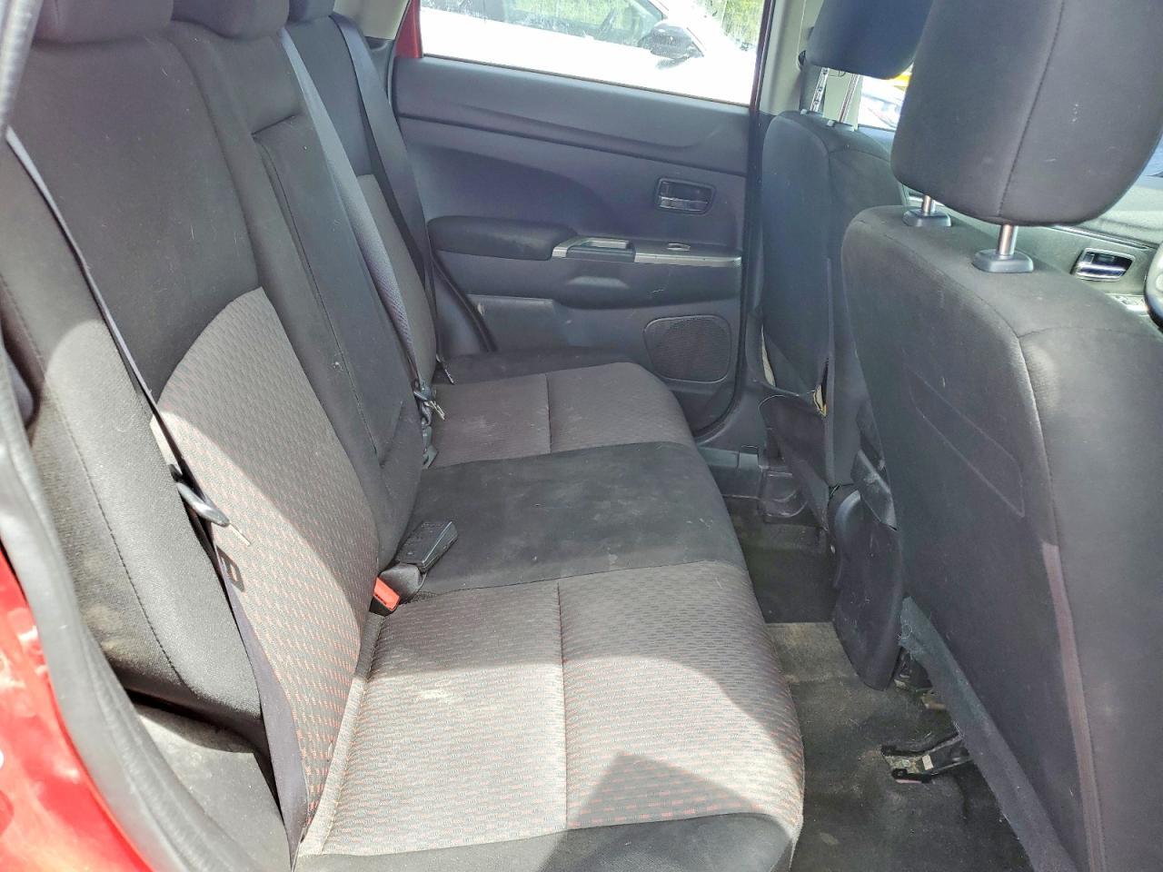 MITSUBISHI OUTLANDER SPORT