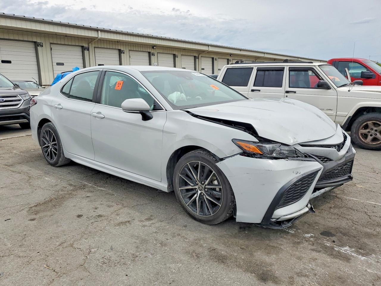 2024 TOYOTA CAMRY — фото 4