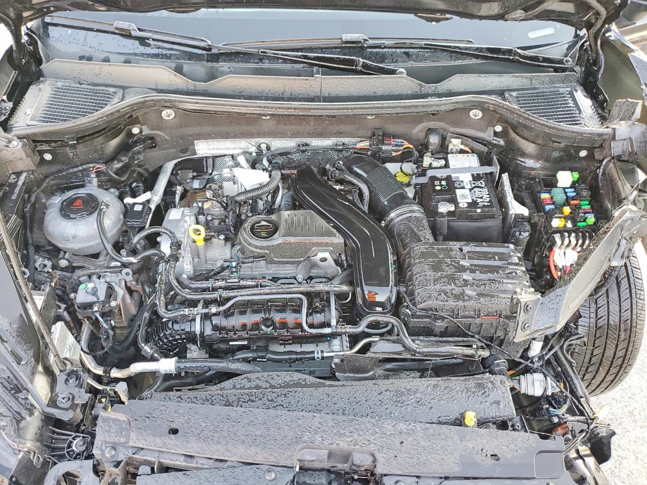 VOLKSWAGEN TAOS