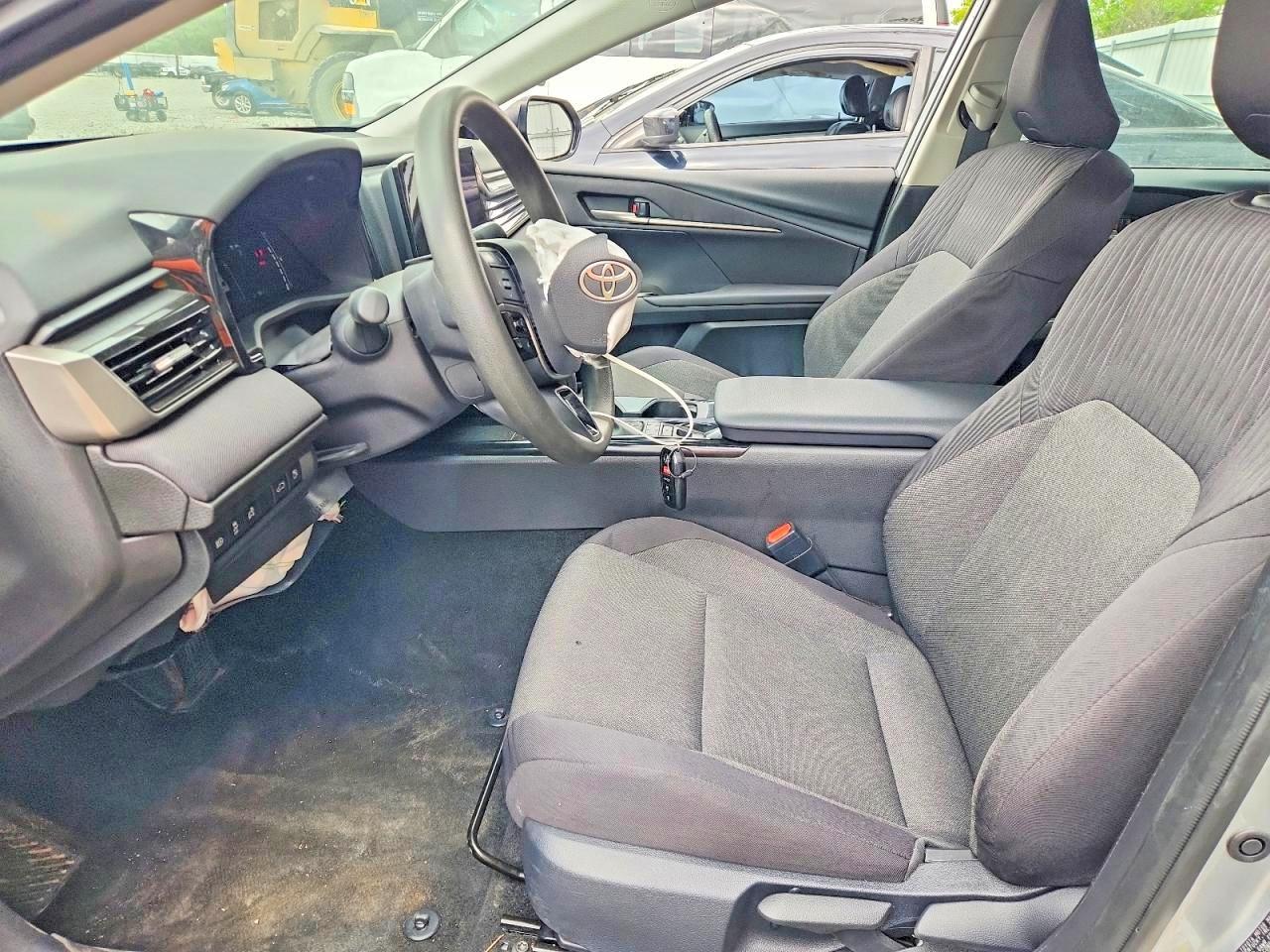 2025 TOYOTA CAMRY HYBRID — фото 7
