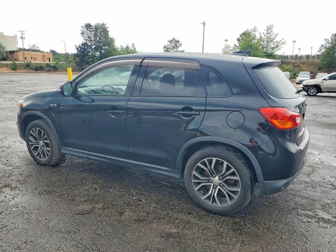 MITSUBISHI OUTLANDER SPORT