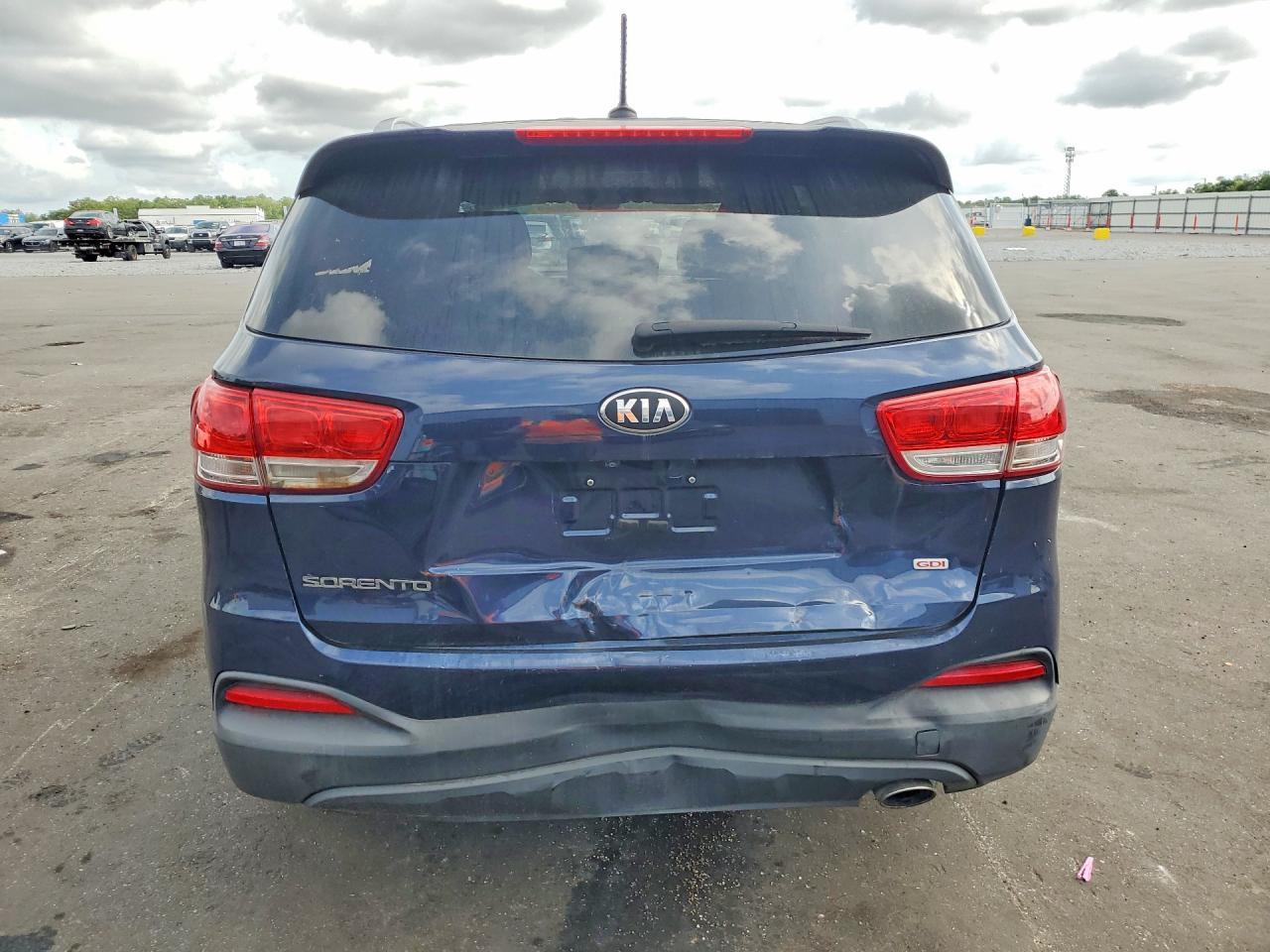 2016 KIA SORENTO — фото 6