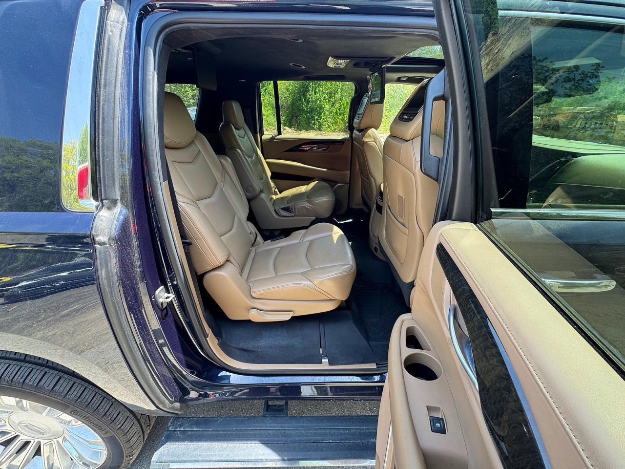 CADILLAC ESCALADE