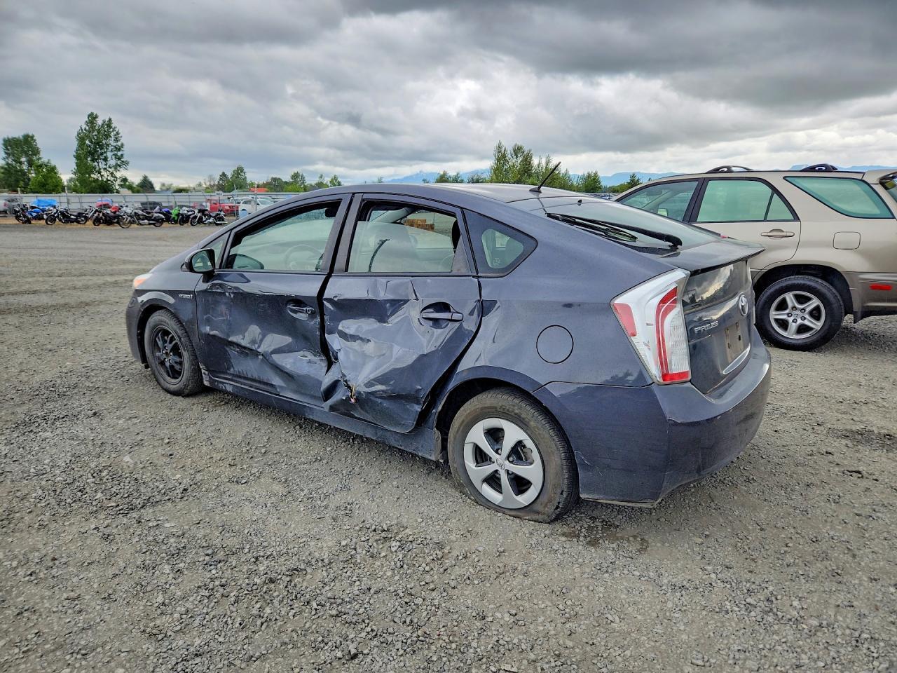 2014 TOYOTA PRIUS — фото 2