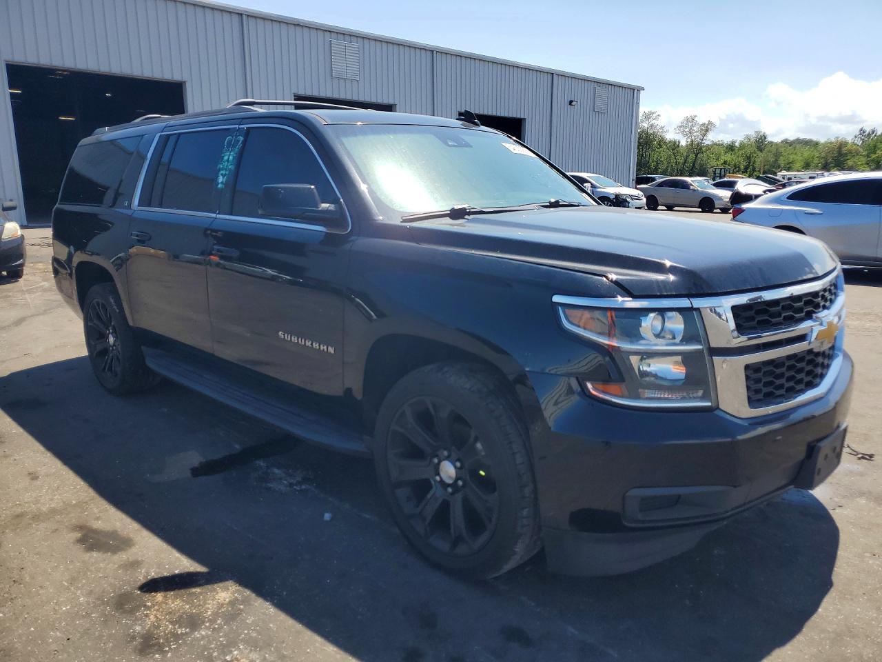 CHEVROLET SUBURBAN