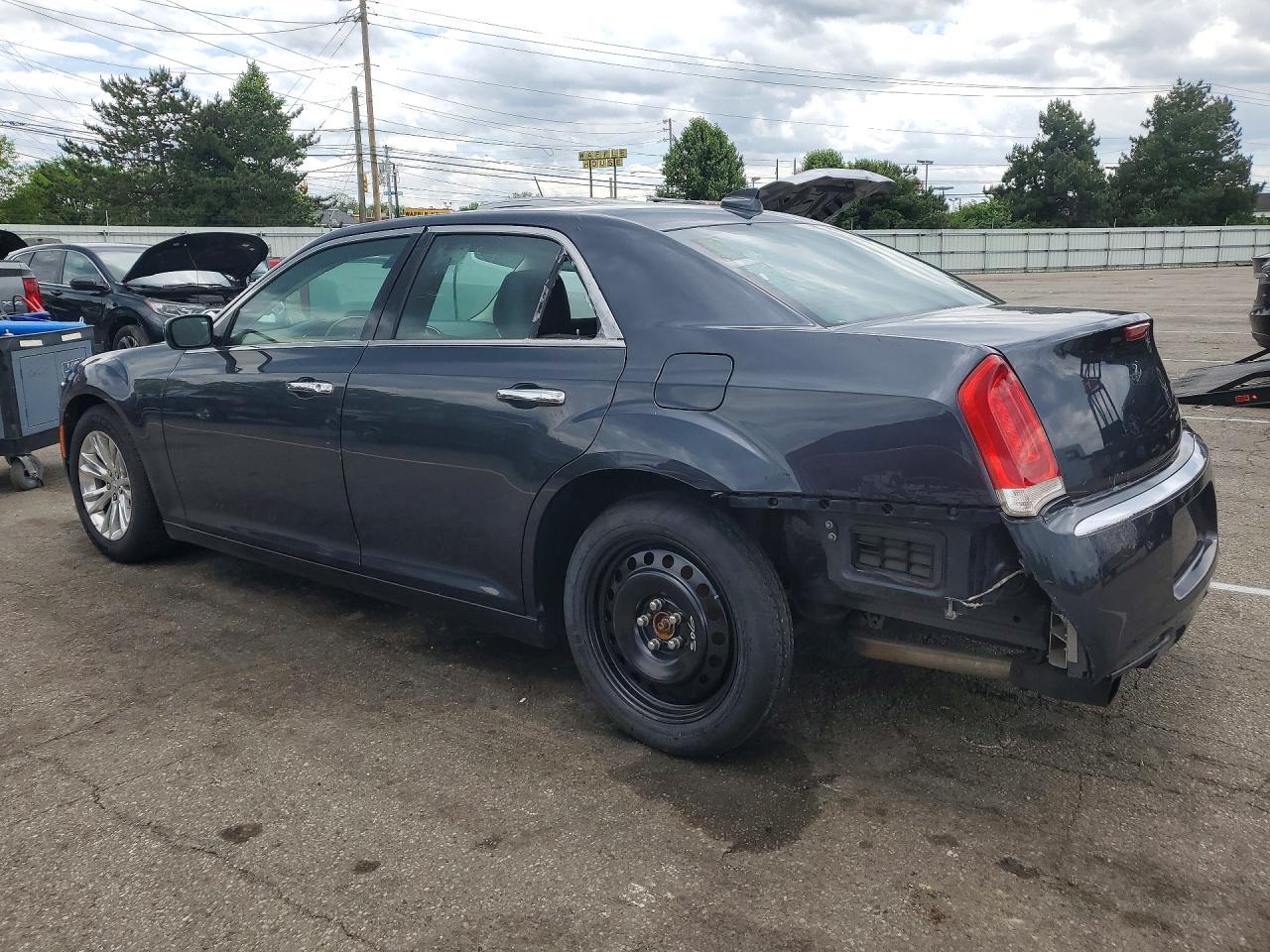 2017 CHRYSLER 300C — фото 2