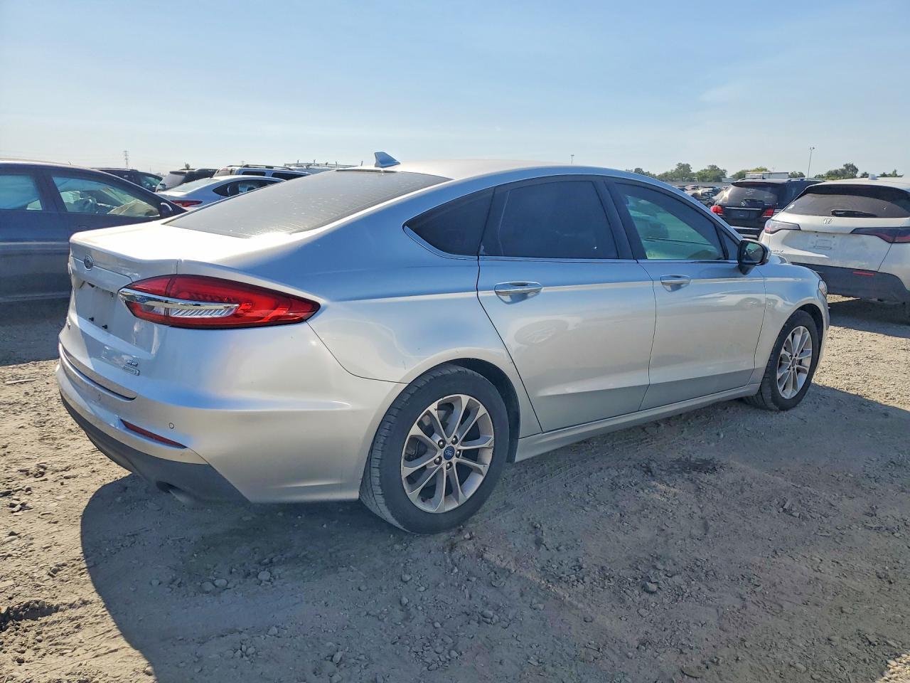 2019 FORD FUSION — фото 3